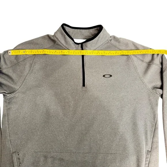 Oakley 1/4 Zip Pullover - Gray - XL - Coeur D Alene Golf Resort - Picture 6 of 12
